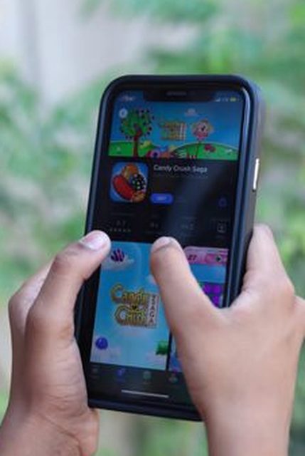 game crypto Debet